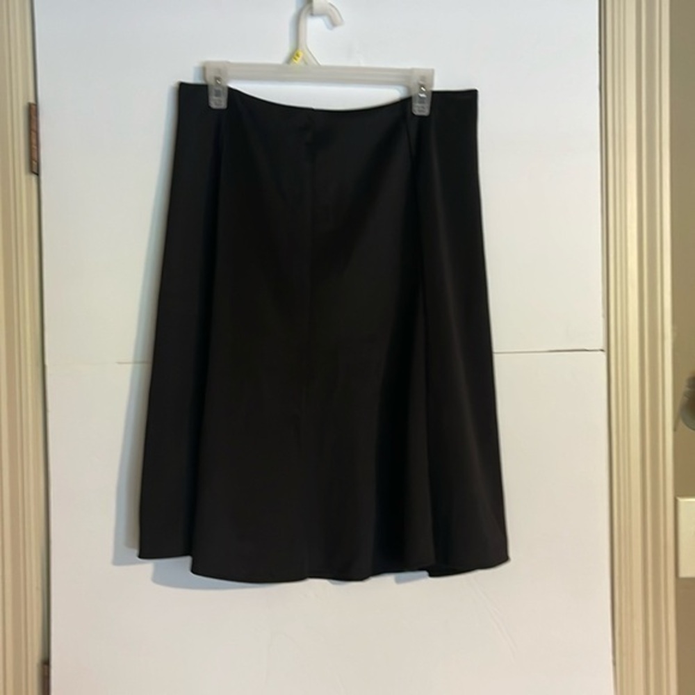 Worthington Women’s large black skirt